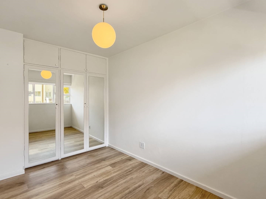 To Let 2 Bedroom Property for Rent in Green Point Western Cape